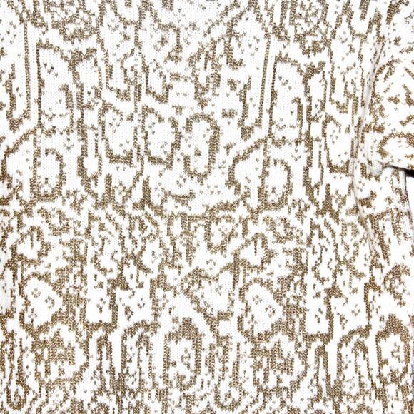 XOXO Gold White Crew Neck Holiday Sweater Medium - Picture 3 of 3